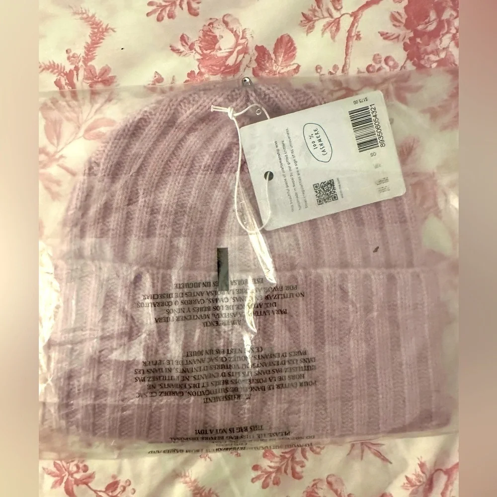 NEW Veronica Beard 100% Cashmere Beanie Hat Lilac Lavender